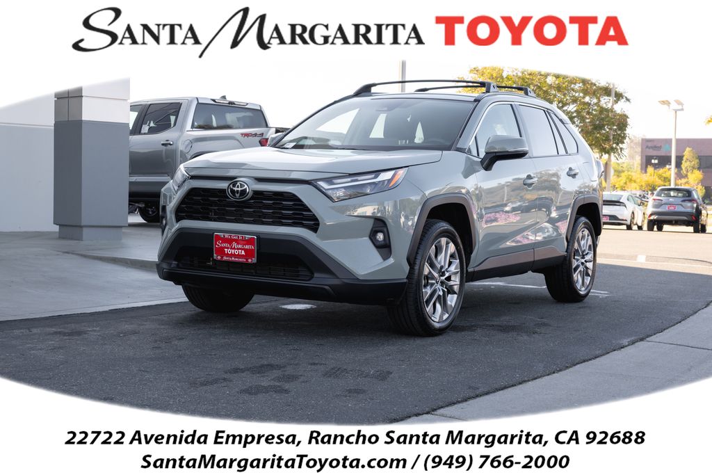 2023 Toyota RAV4 XLE Premium's photo