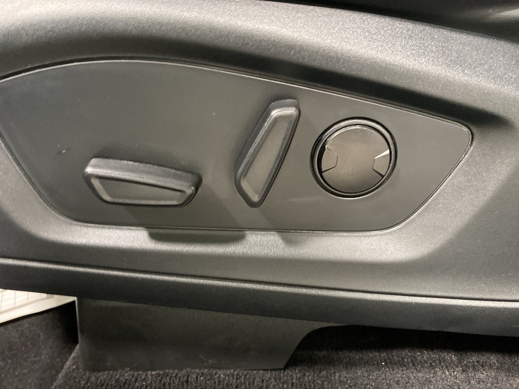 2022 Ford Explorer XLT photo 23