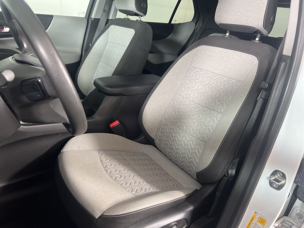2022 Chevrolet Equinox LS photo 5