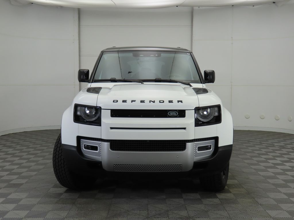 2025 Land Rover Defender 110 S photo 2