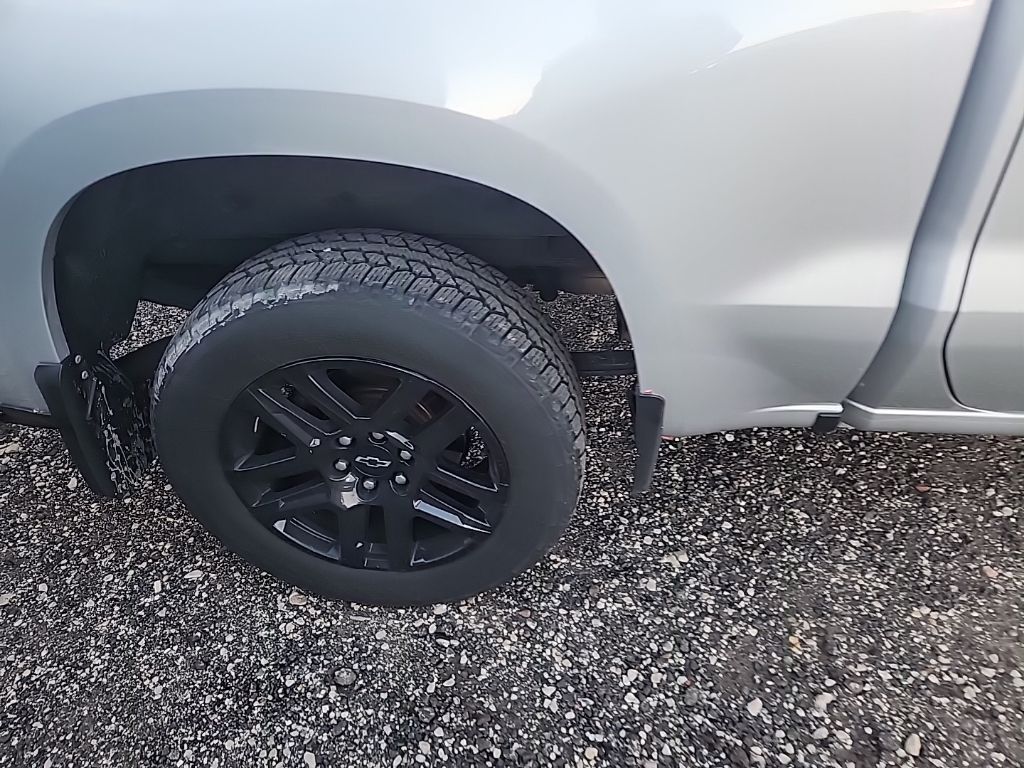 2022 Chevrolet Silverado 1500 Custom photo 4