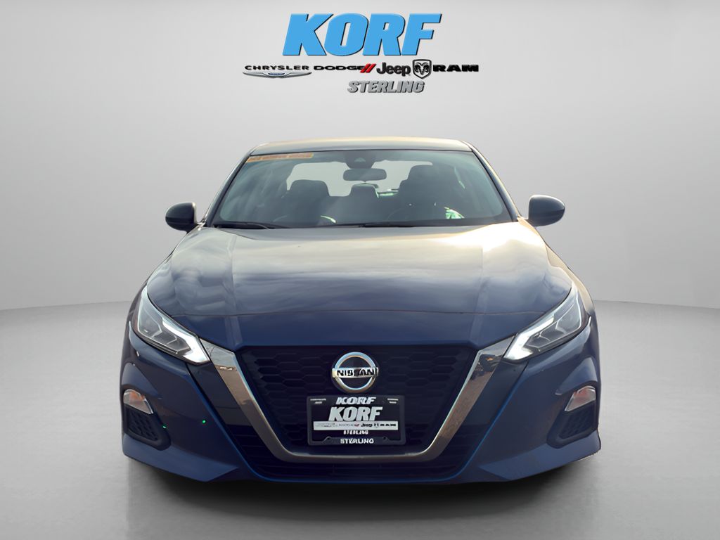 2022 Nissan Altima 2.5 SR photo 2