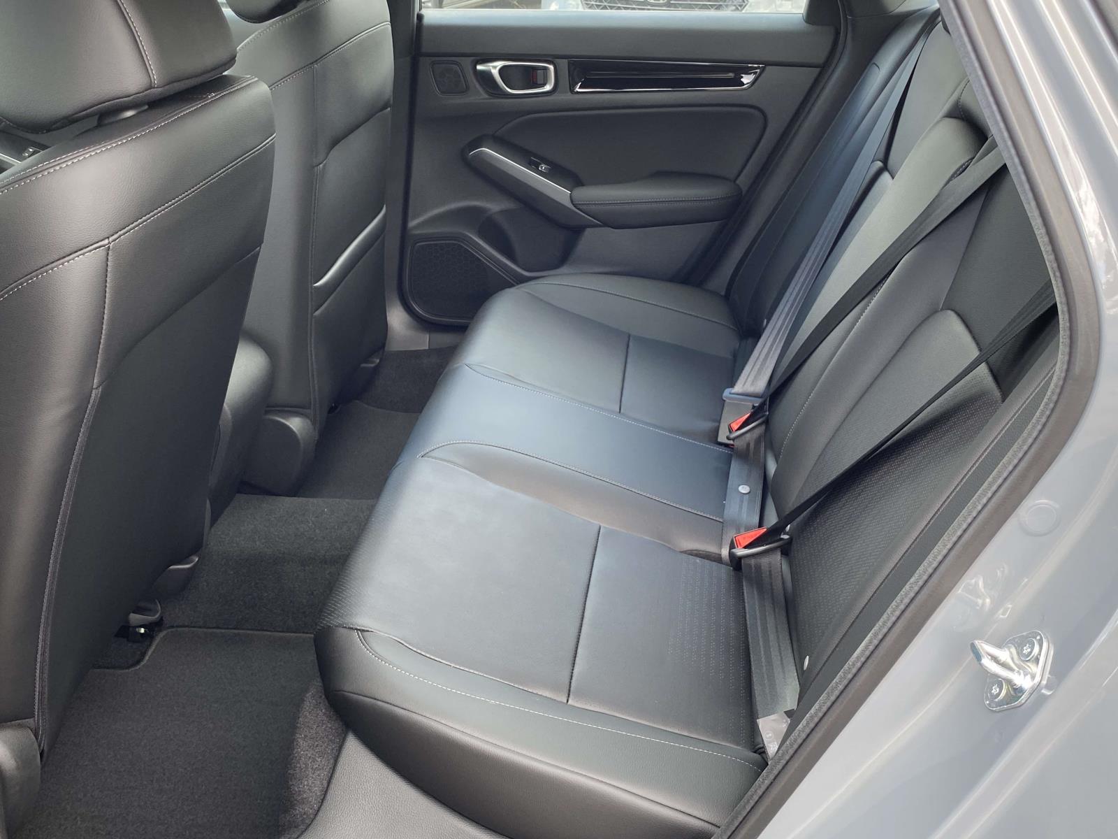 2025 Honda Civic Hybrid Sport Touring photo 3