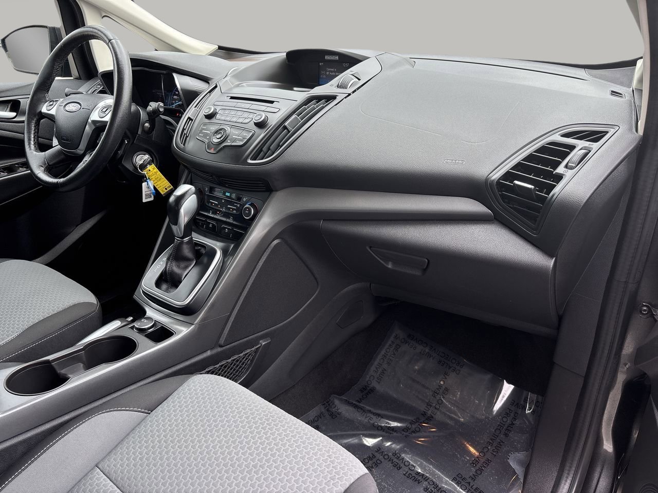 2017 Ford C-Max Hybrid SE photo 11