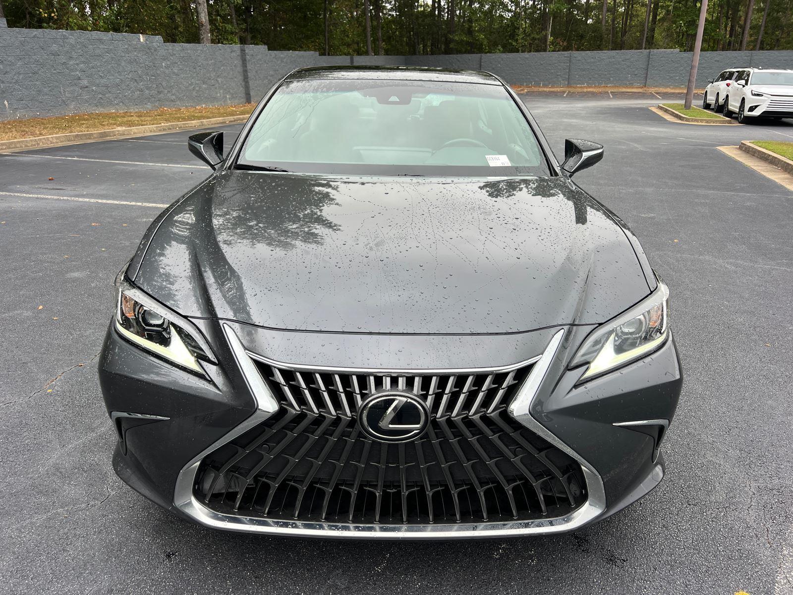 2022 Lexus ES 350 photo 3