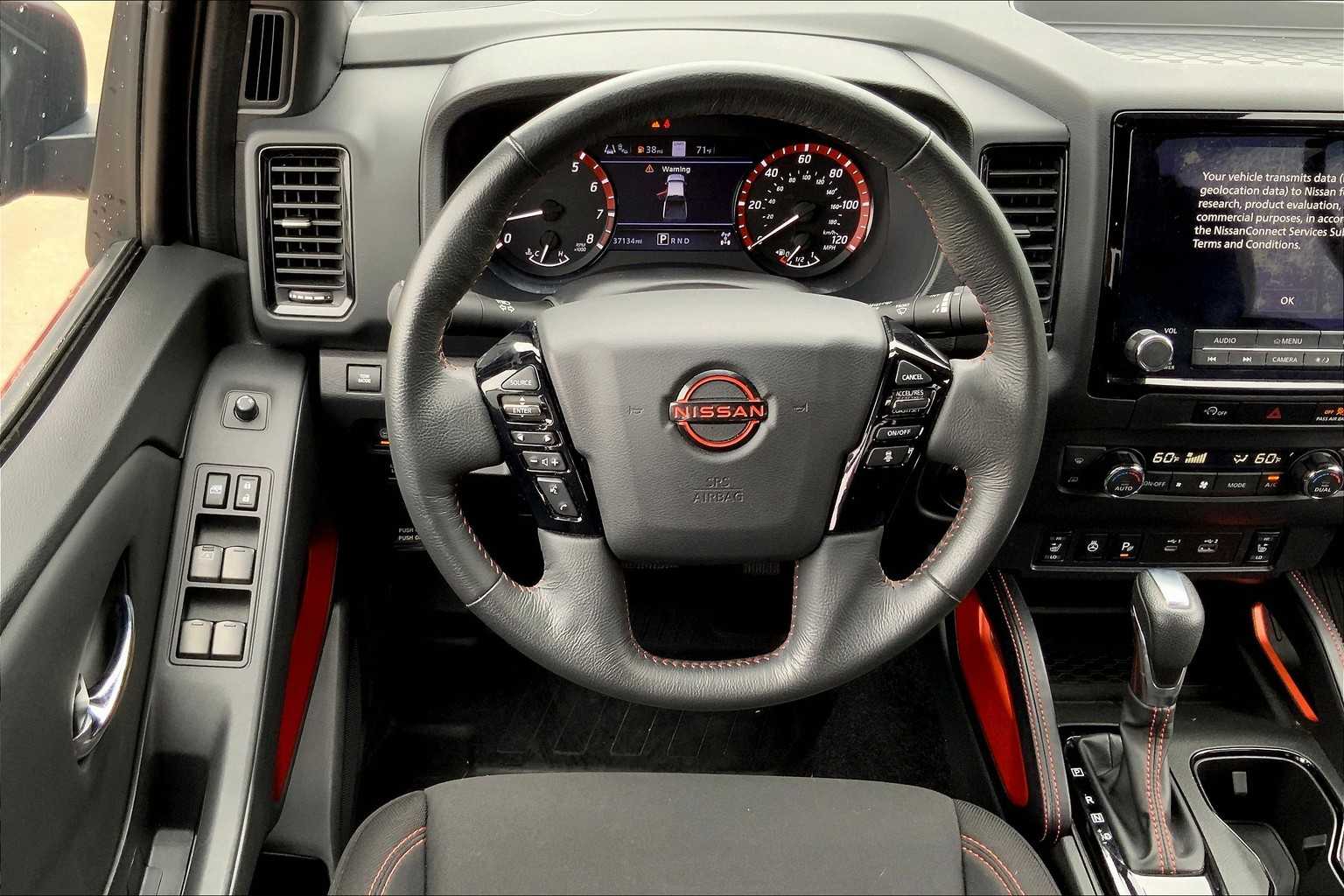 2023 Nissan Frontier PRO-4X photo 5