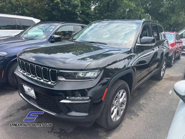 2022 Jeep Grand Cherokee Limited photo 3