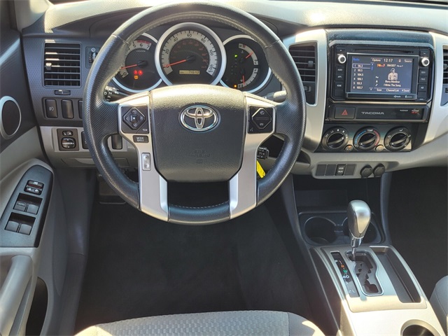 2015 Toyota Tacoma PreRunner V6 photo 9