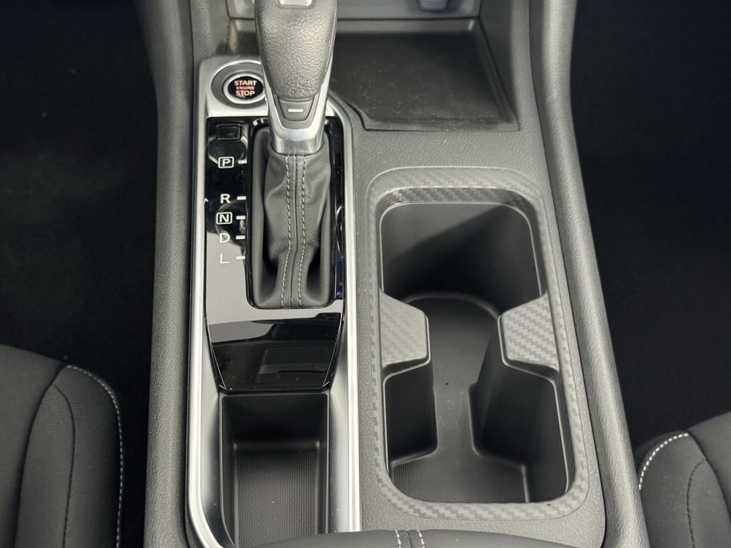 2025 Nissan Sentra SV photo 28