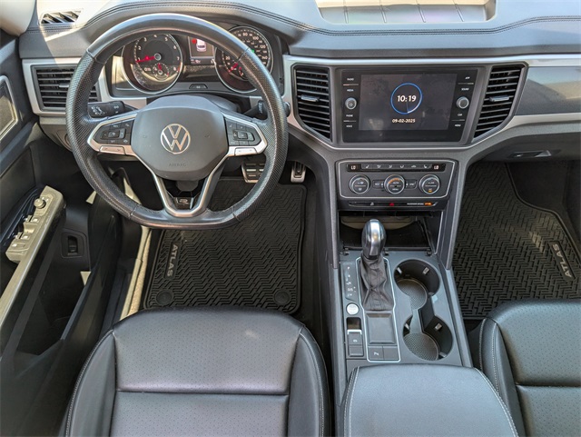 2021 Volkswagen Atlas V6 SE Technology R-Line photo 2