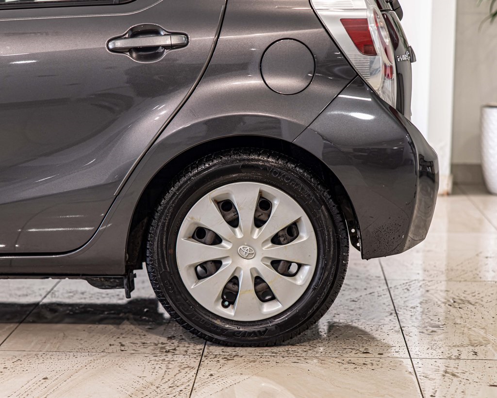 2014 TOYOTA PRIUS C - Image 7