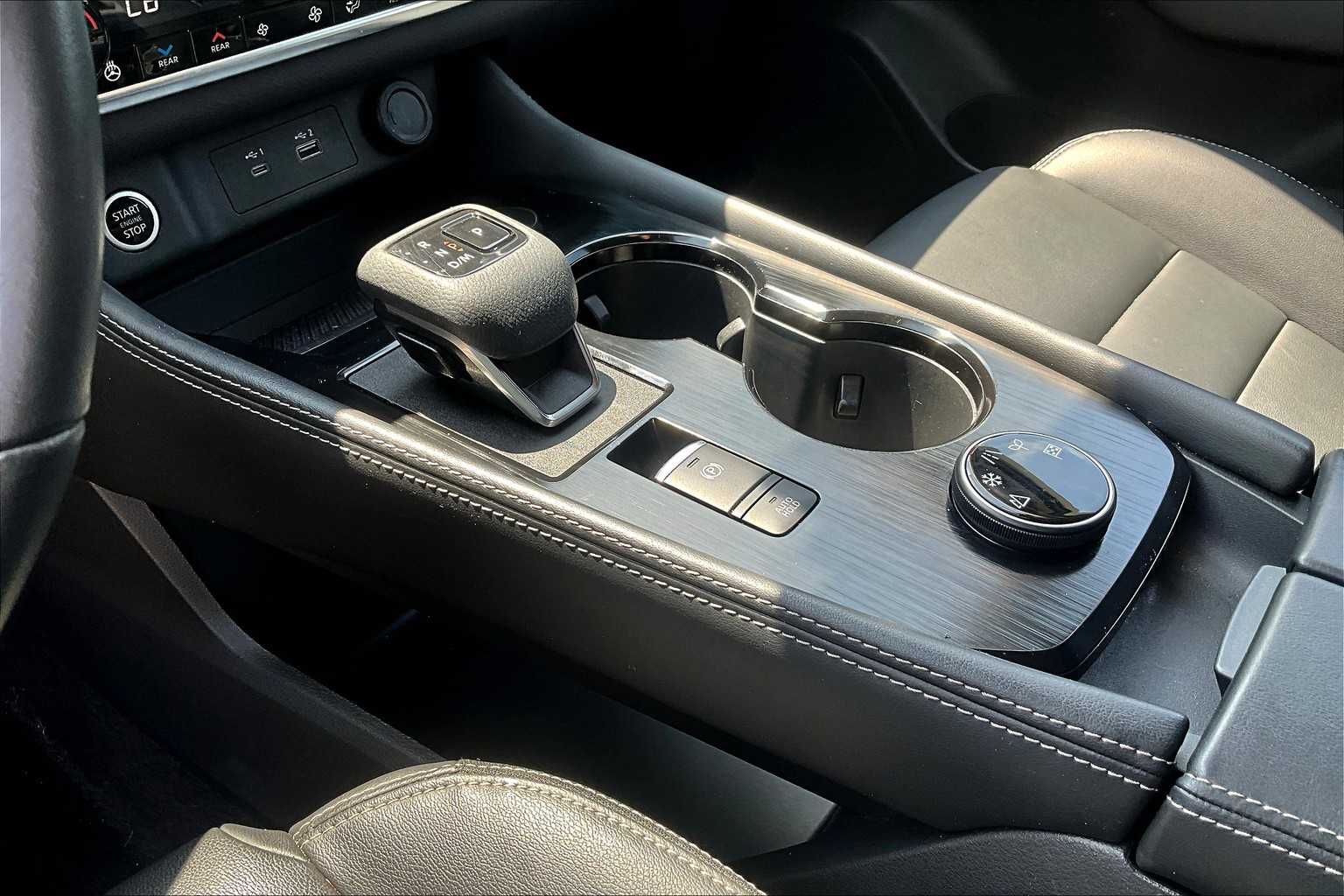2023 Nissan Rogue SL photo 14