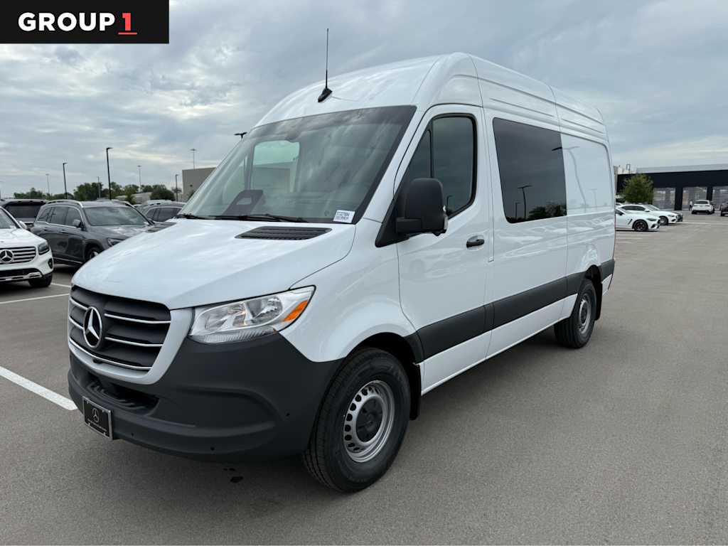 2025 Mercedes-Benz Sprinter Crew Van Base's photo