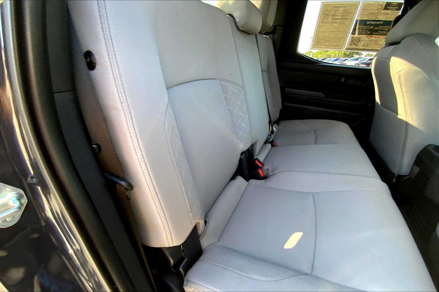 2024 Toyota Tacoma SR5 photo 18