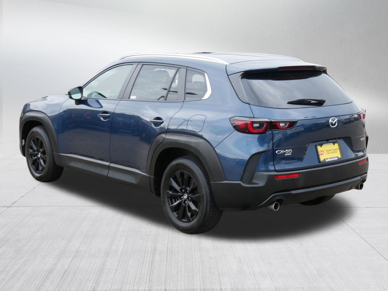 2024 Mazda CX-50 2.5 S Preferred photo 4