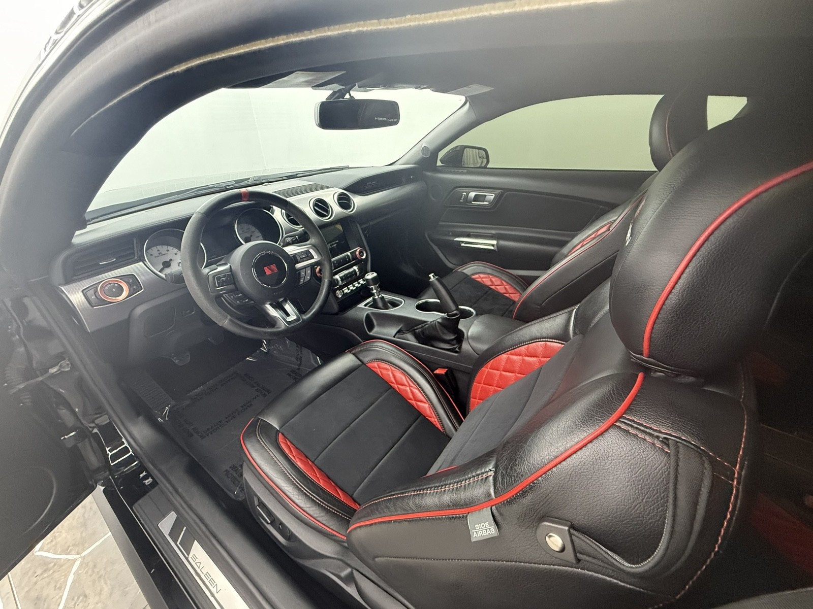2020 Ford Mustang GT Premium photo 9