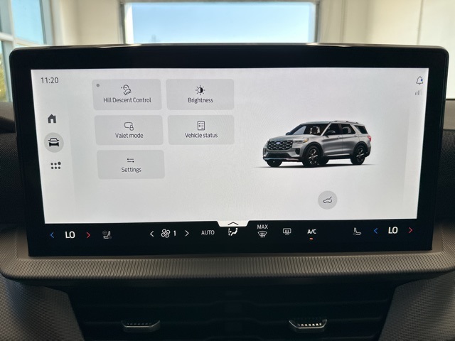 2025 Ford Explorer photo 19