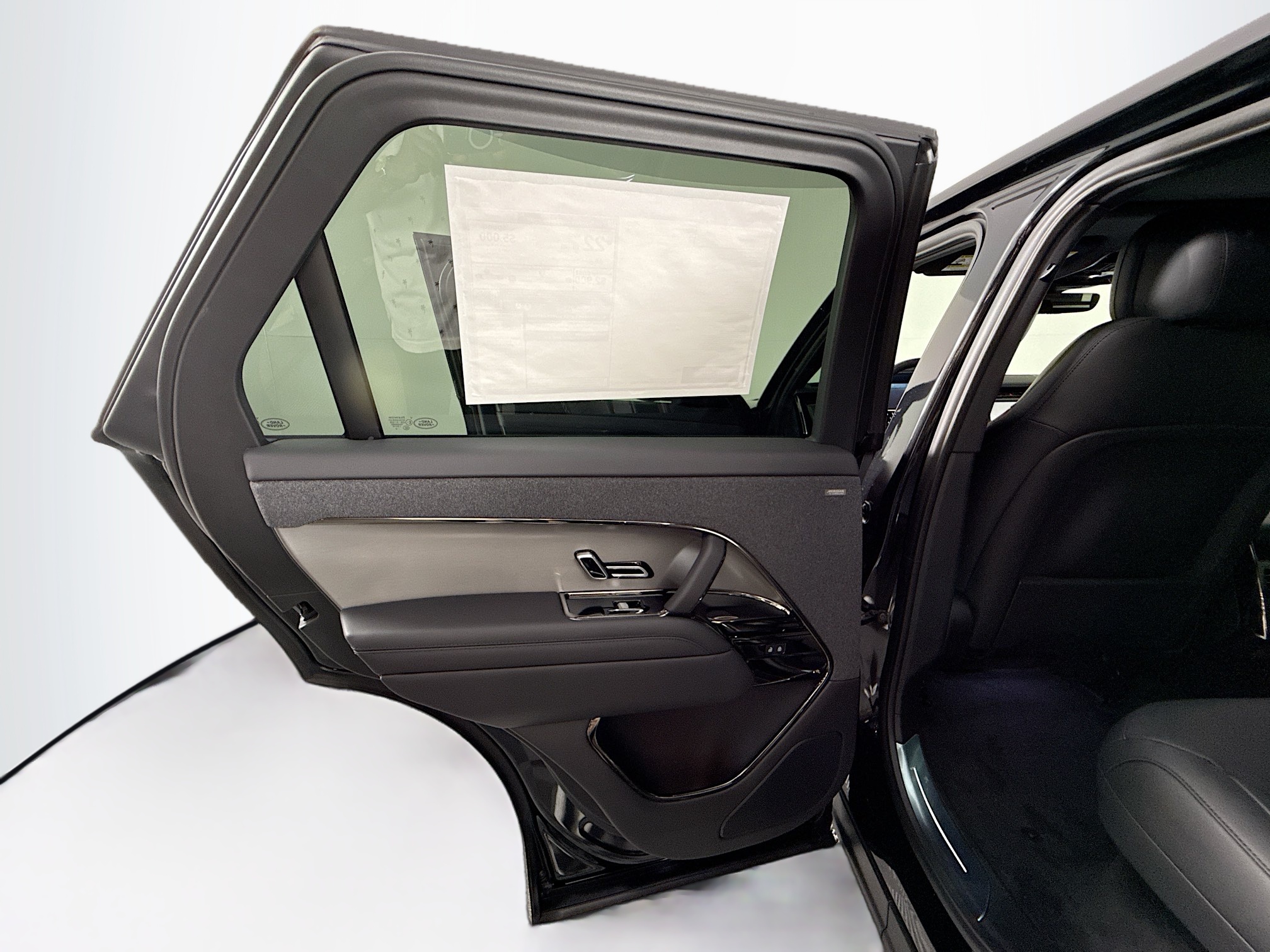 2025 Land Rover Range Rover Sport SE photo 13