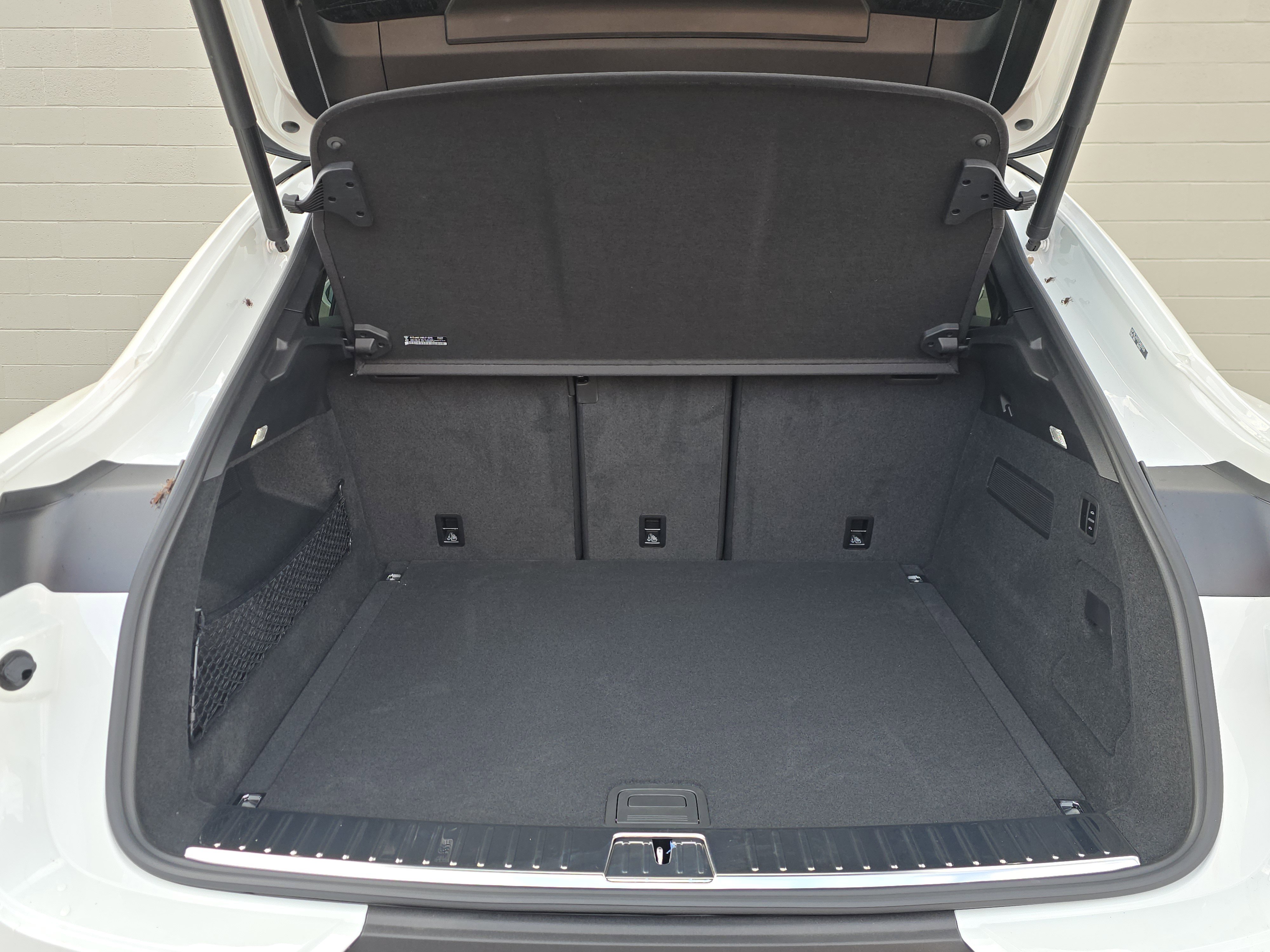 2026 Porsche Cayenne S Coupe photo 4