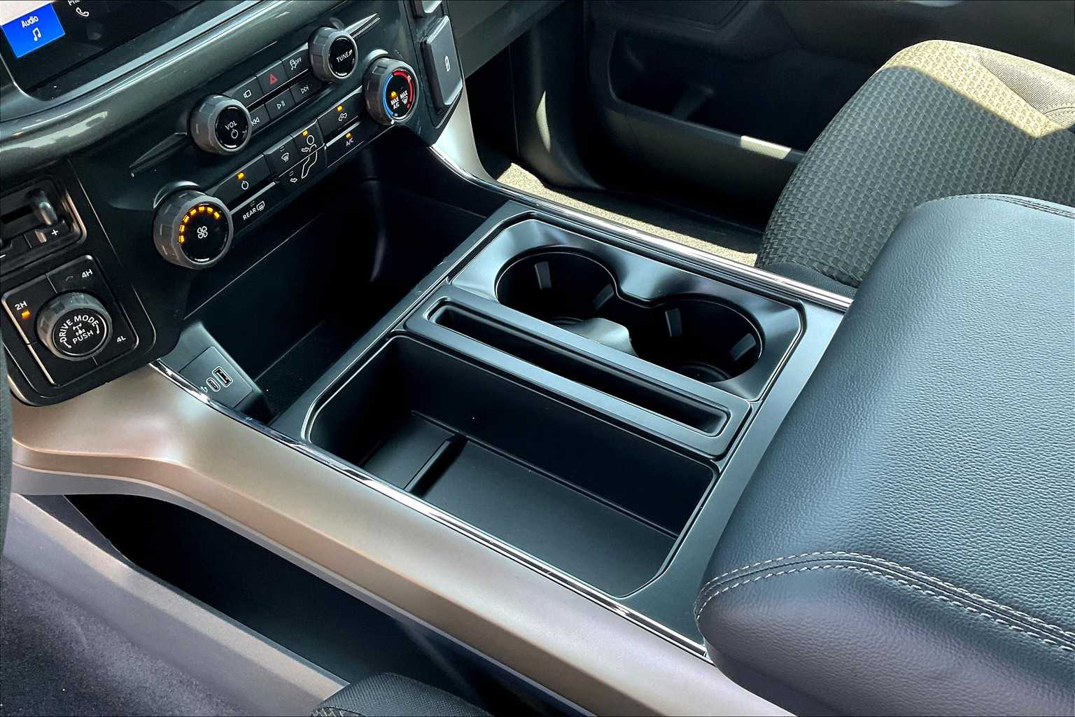 2025 Ford F-150 STX photo 7