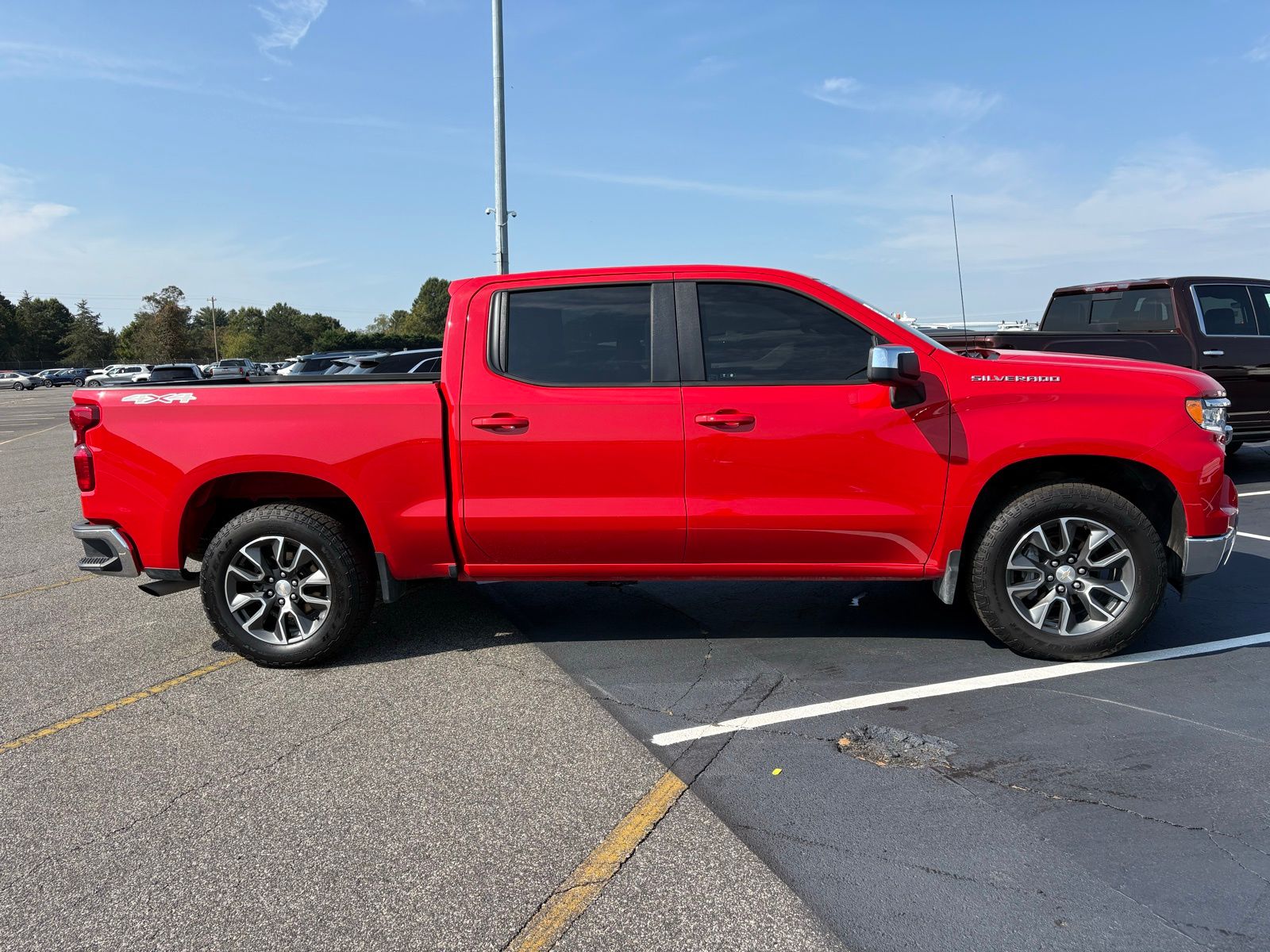 2024 Chevrolet Silverado 1500 LT photo 7