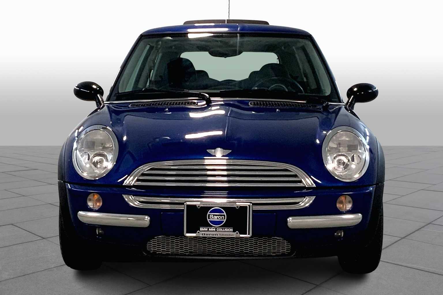 Used 2003 MINI MINI Base with VIN WMWRC33483TE15553 for sale in Kansas City