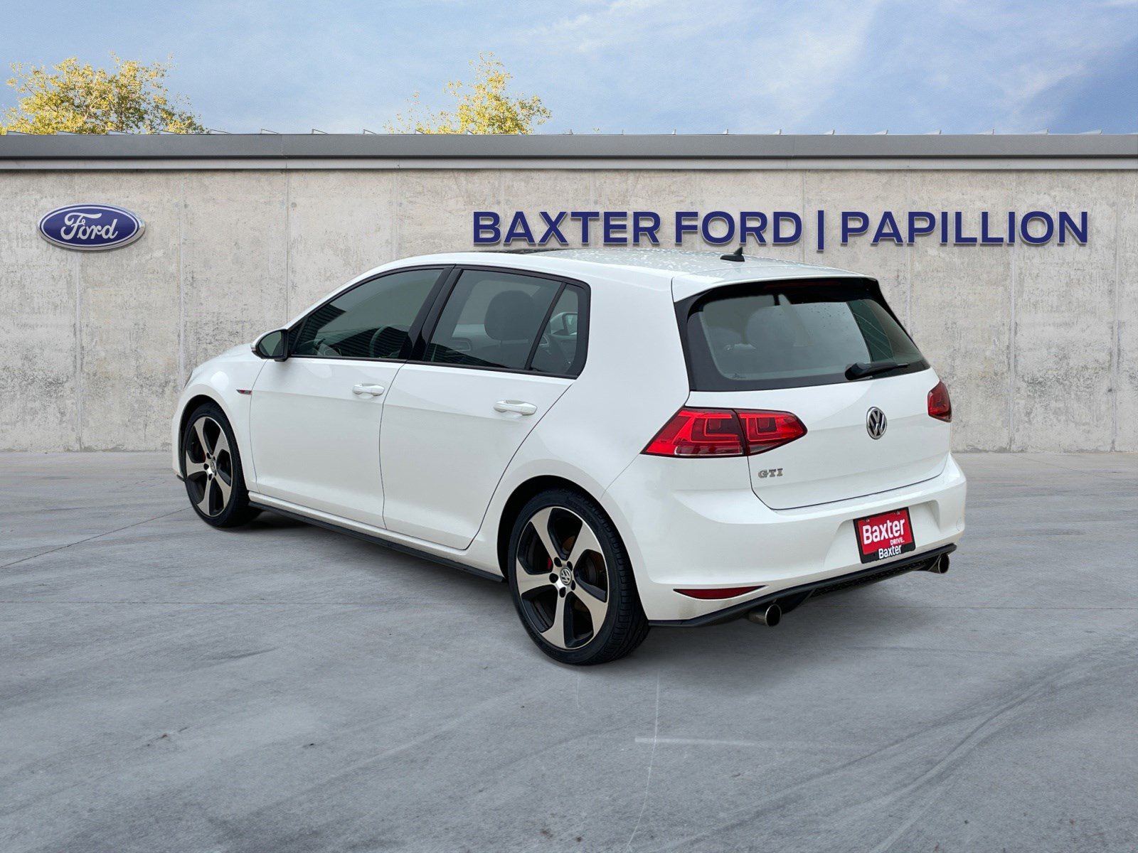 2016 Volkswagen Golf GTI SE photo 3