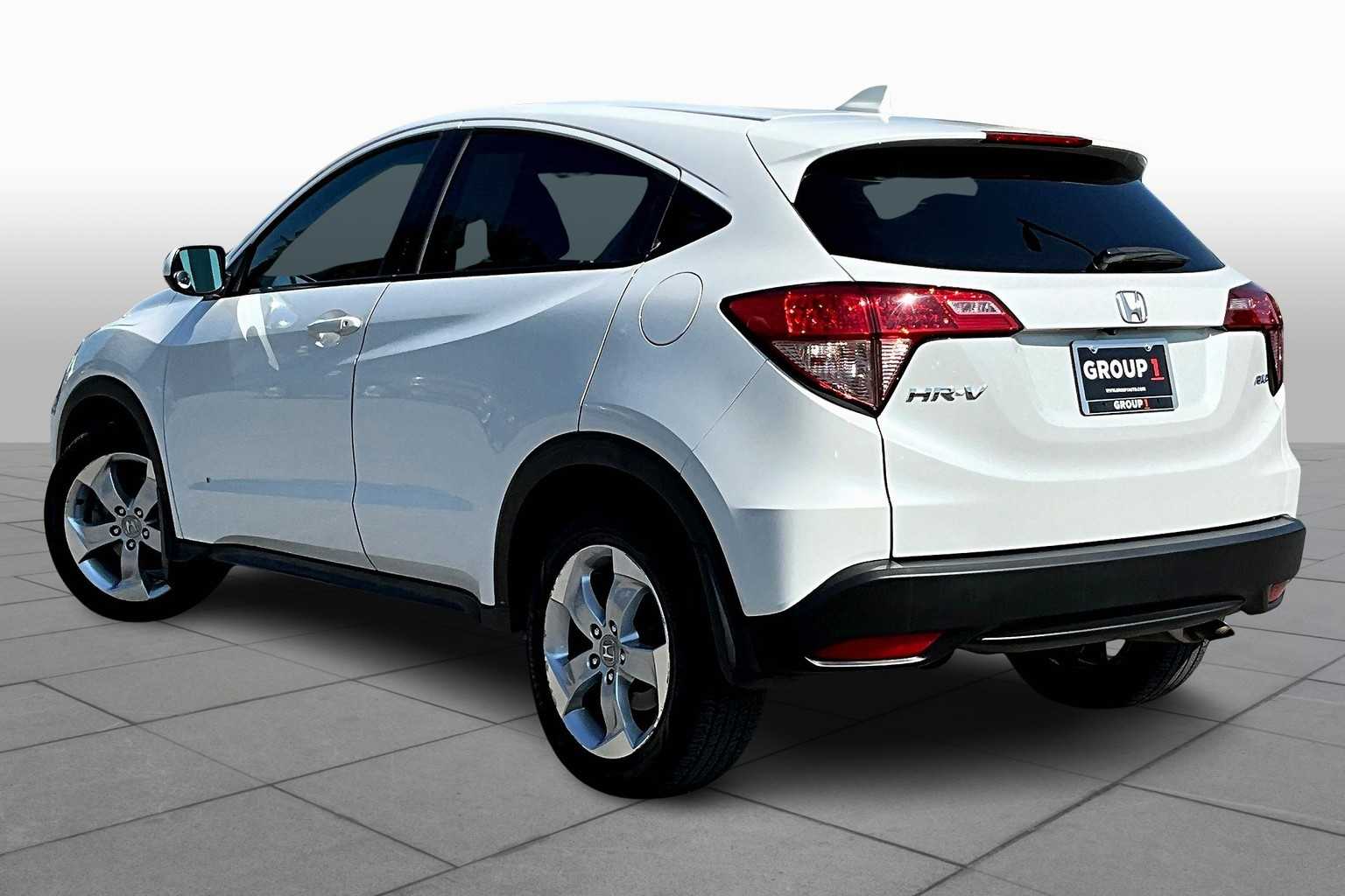 2016 Honda HR-V LX photo 10