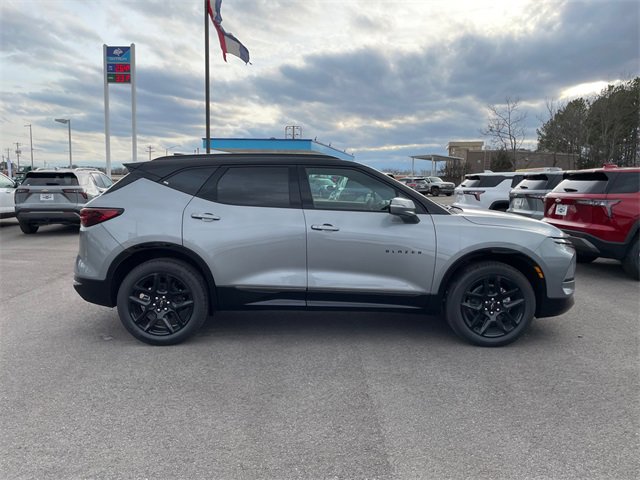 2025 Chevrolet Blazer RS photo 6