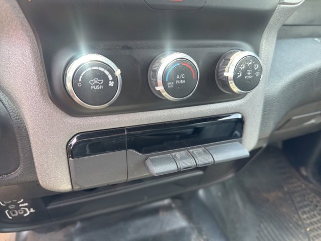 2024 Ram 3500 Tradesman photo 17
