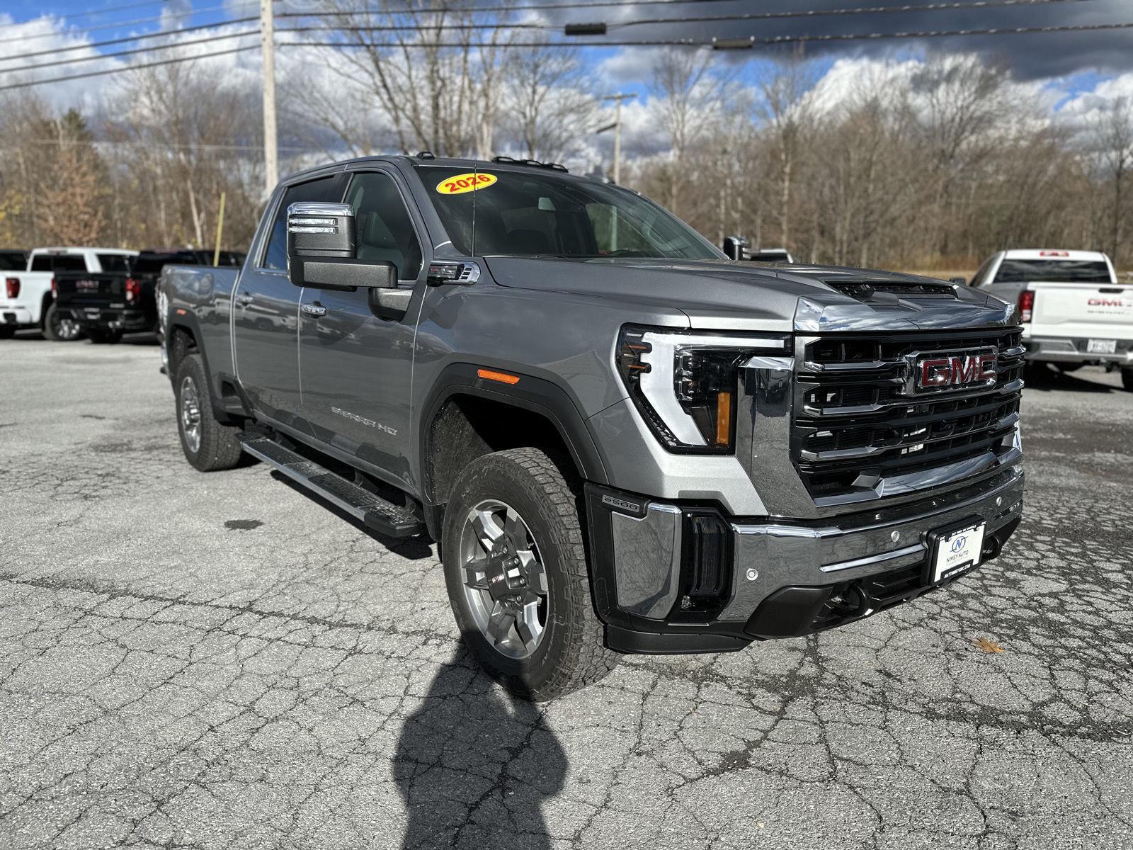 2026 Gmc Sierra 2500 HD SLT photo 3