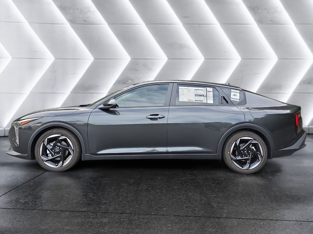2025 Kia K4 EX photo 2