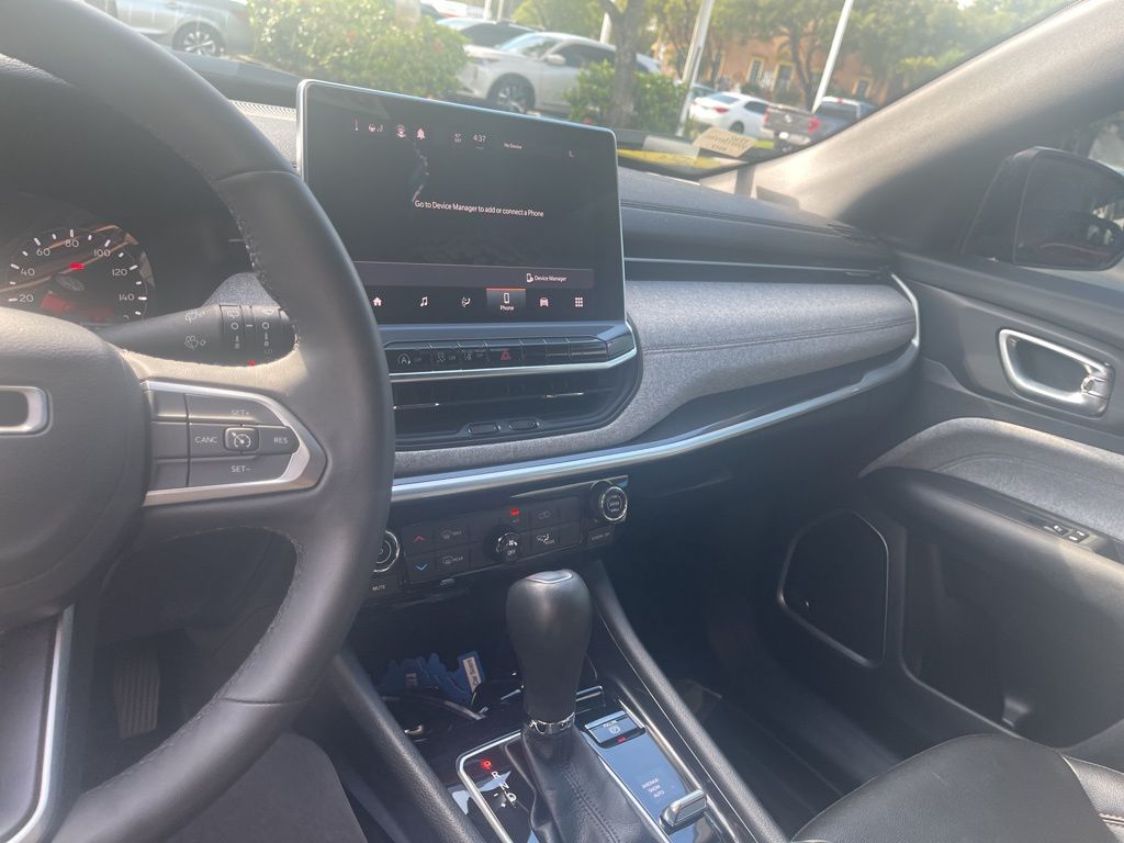 2024 Jeep Compass Latitude Lux Altitude photo 11