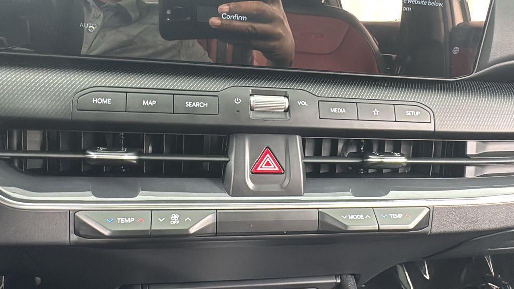 2025 Kia K4 GT-Line photo 23