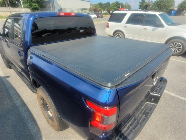 2022 Nissan Frontier SV photo 6
