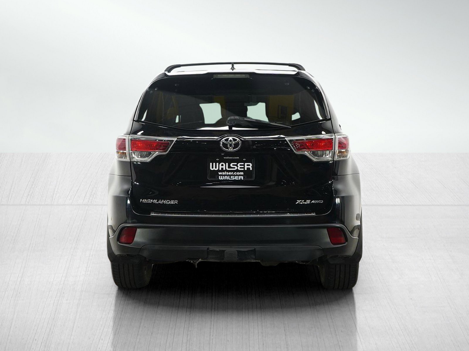 2015 Toyota Highlander XLE photo 3