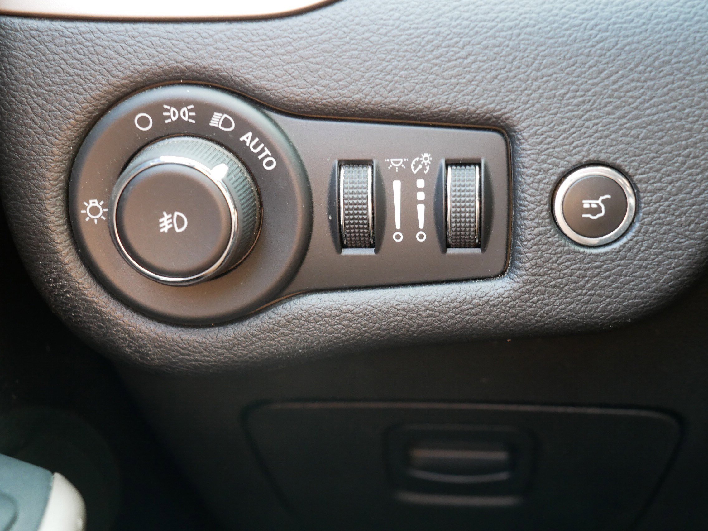 2017 Jeep Cherokee Latitude photo 26