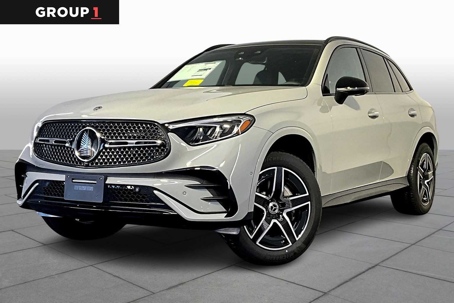 2026 Mercedes-Benz GLC Base's photo