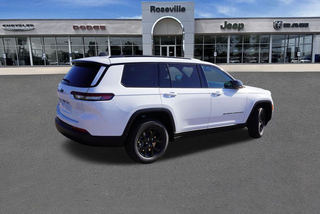 2025 Jeep Grand Cherokee Altitude X photo 3