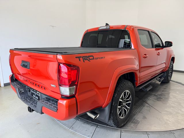 2017 Toyota Tacoma SR5 TRD Sport photo 31