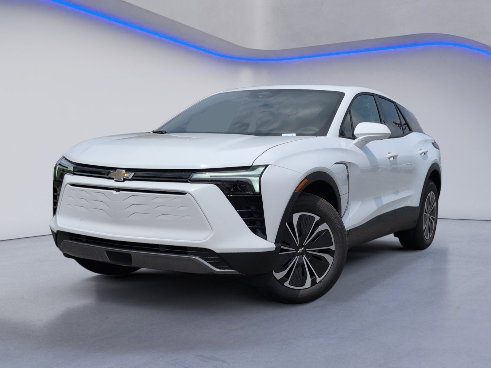 2025 Chevrolet Blazer EV photo 2