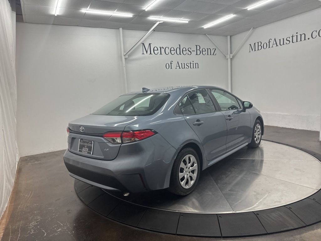 2022 Toyota Corolla LE photo 7