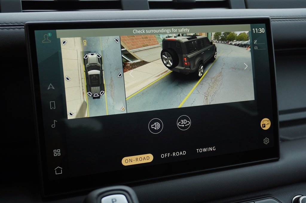 2025 Land Rover Defender 110 X-Dynamic SE photo 26