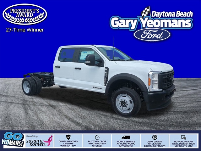2025 Ford F-450 Super Duty Chassis Cab XL's photo