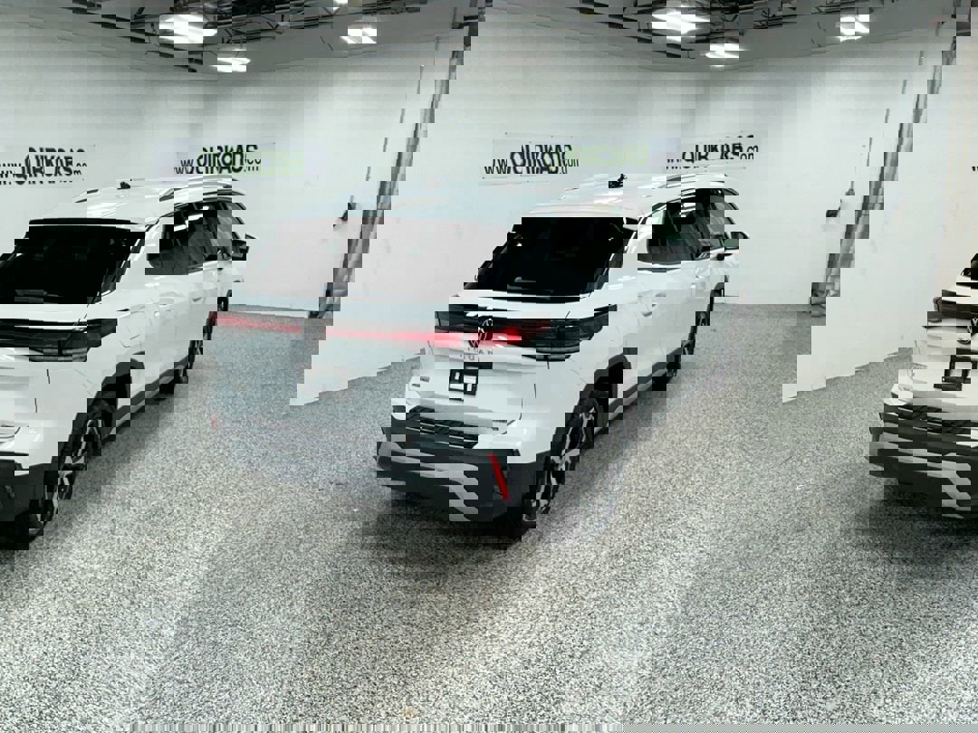 2026 Volkswagen Tiguan SE photo 4