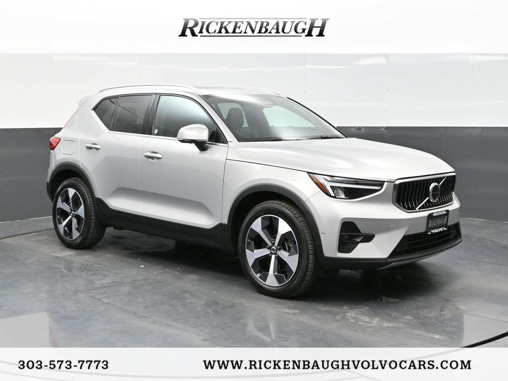2025 Volvo XC40 Plus's photo