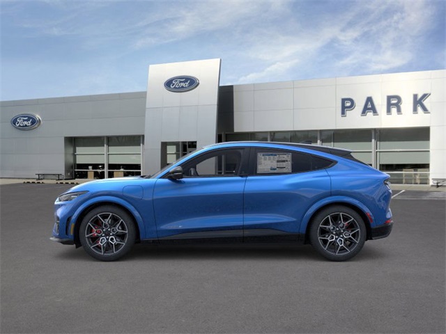 2025 Ford Mustang Mach-E GT photo 3