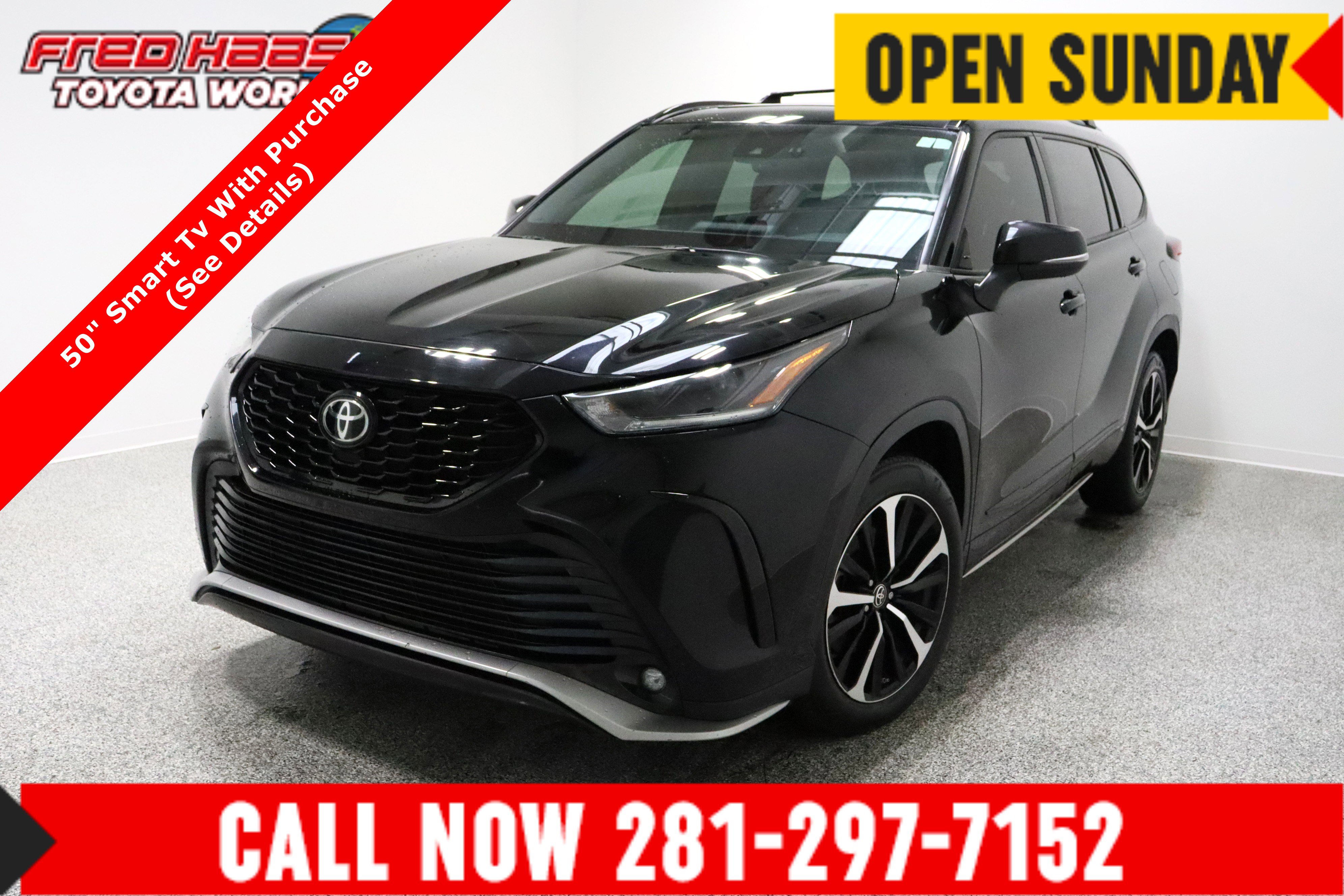 2022 Toyota Highlander XSE's photo