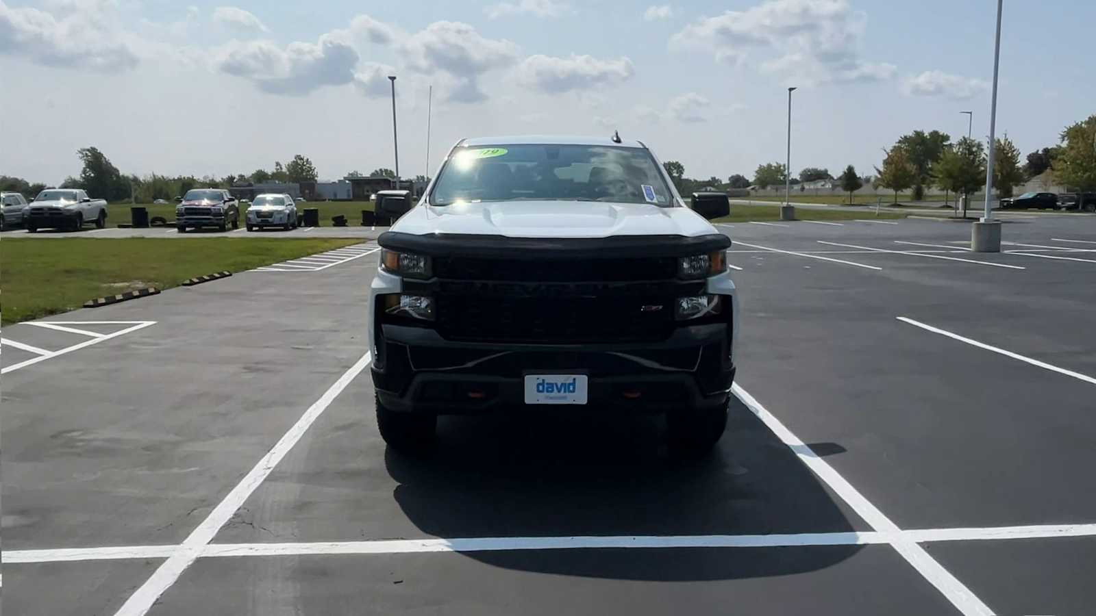 2019 Chevrolet Silverado 1500 Custom Trail Boss photo 3