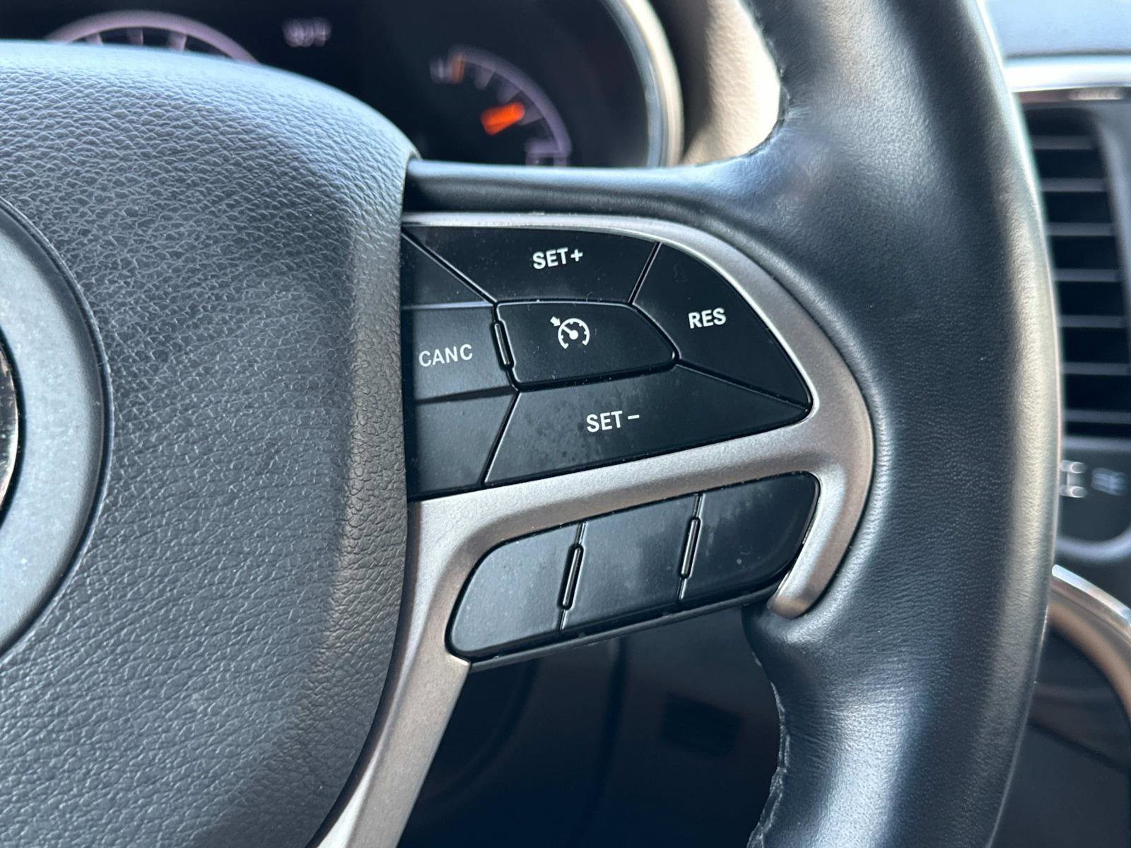 2021 Jeep Grand Cherokee Laredo E photo 27